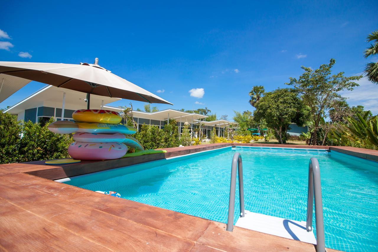 Bluemoon Riverside Phibun Mangsahan Экстерьер фото